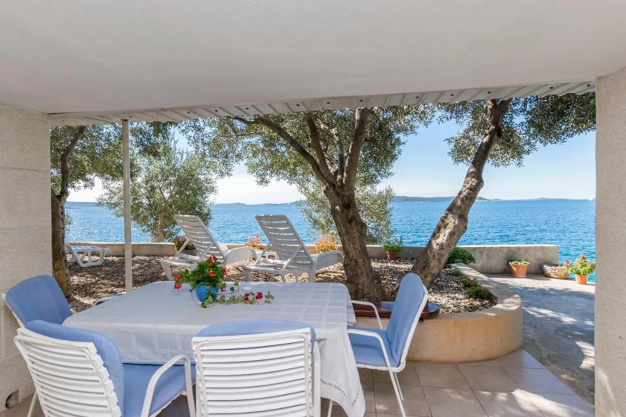 Apartments Dragica Donji Okrug  Croatia