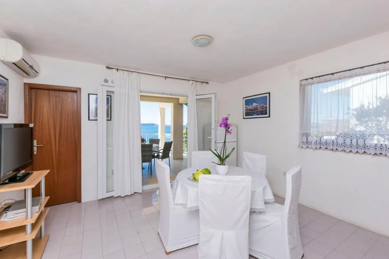 Apartments Dragica Donji Okrug  Croatia