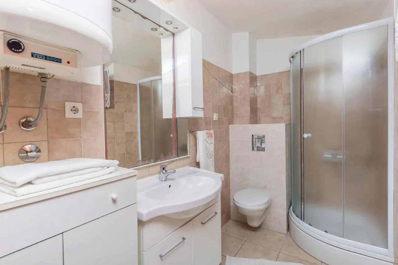 Apartments Dragica Donji Okrug   Donji Okrug (Ciovo)