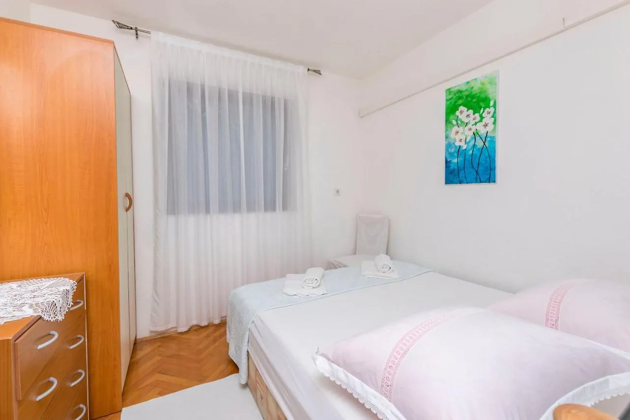 Apartments Dragica Donji Okrug