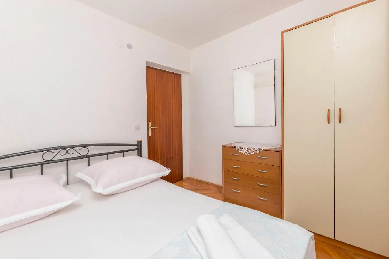 Apartments Dragica Donji Okrug  0*, Donji Okrug (Ciovo)