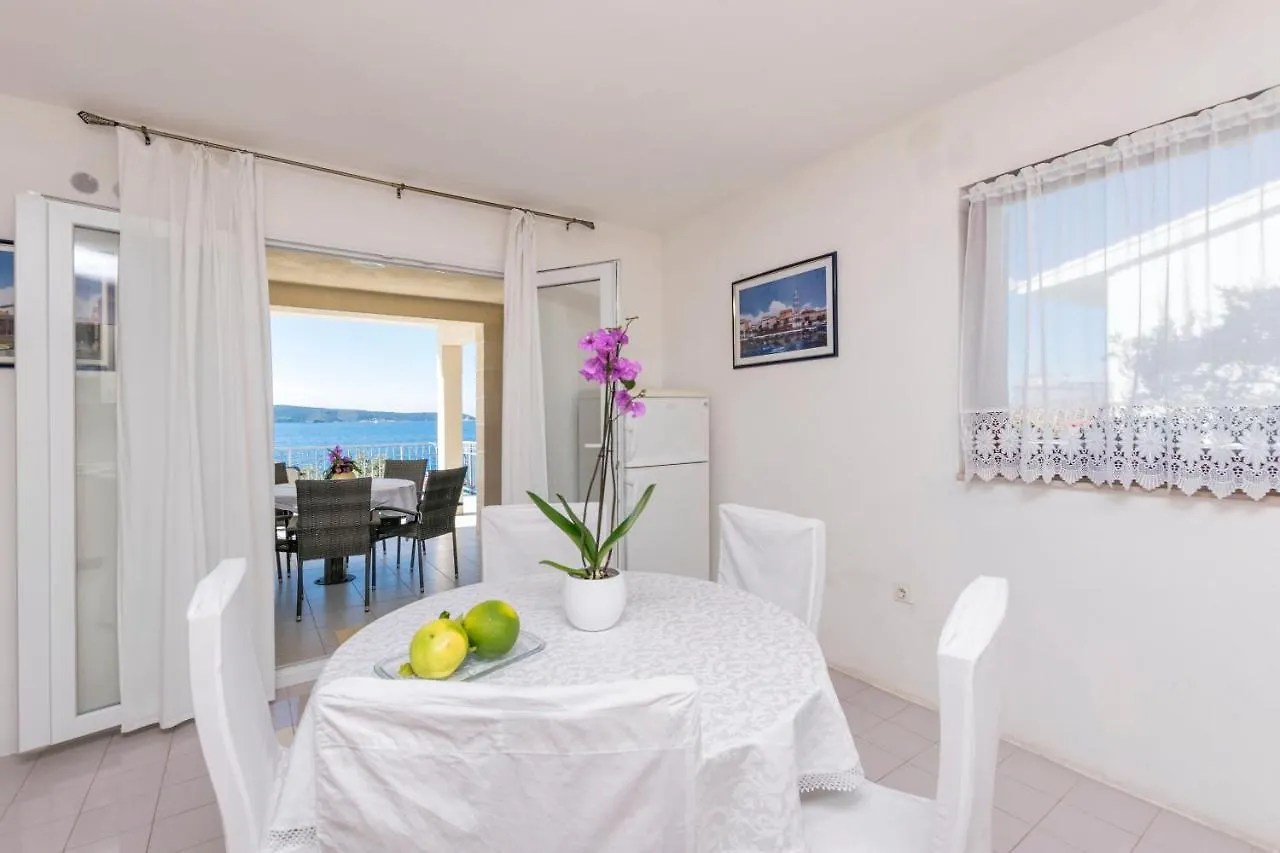 Apartments Dragica Donji Okrug   Donji Okrug (Ciovo)