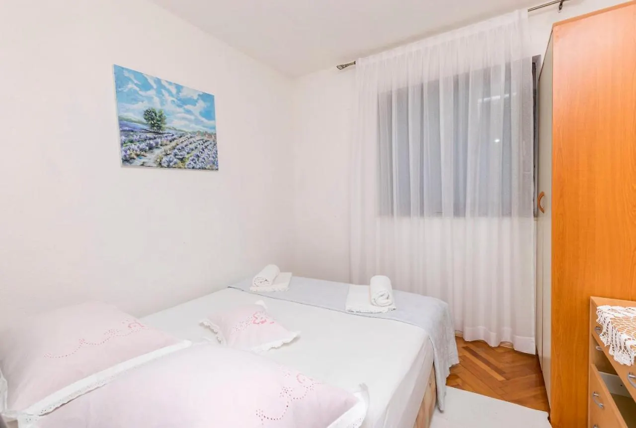 Apartments Dragica Donji Okrug  0*, Donji Okrug (Ciovo)