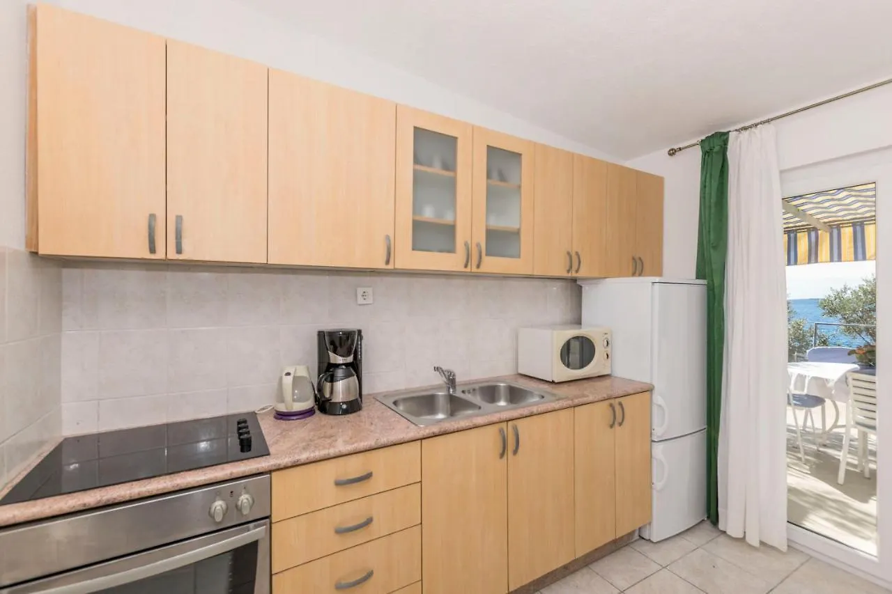 Apartments Dragica Donji Okrug  Donji Okrug (Ciovo)
