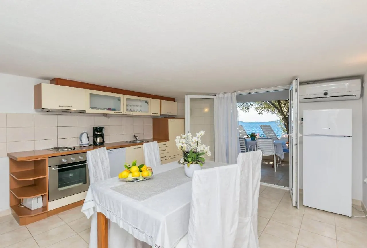 Apartments Dragica Donji Okrug
